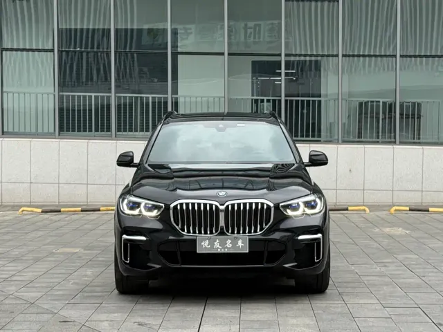 BMW X5 — Фото автомобиля 2