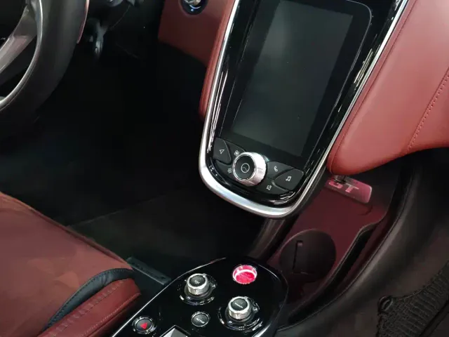 McLaren GT — Фото автомобиля 12