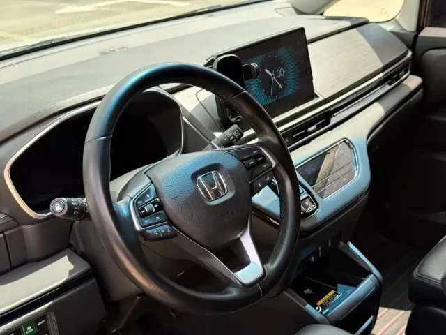 Honda Elysion — Фото автомобиля 8