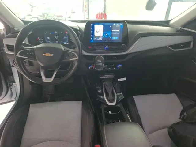 Chevrolet Menlo — Фото автомобиля 9