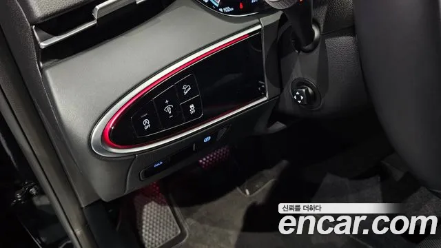 Genesis GV70 2.5T Бензин AWD — Фото автомобиля 19