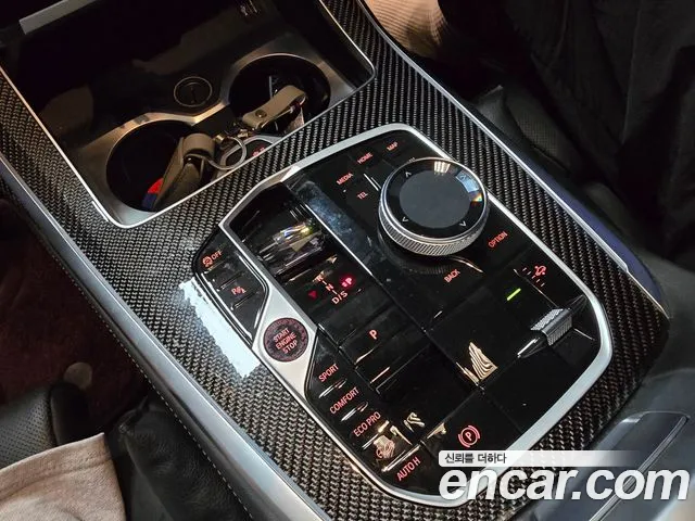 BMW X7 M60i xDrive First Edition 6 мест — Фото автомобиля 11