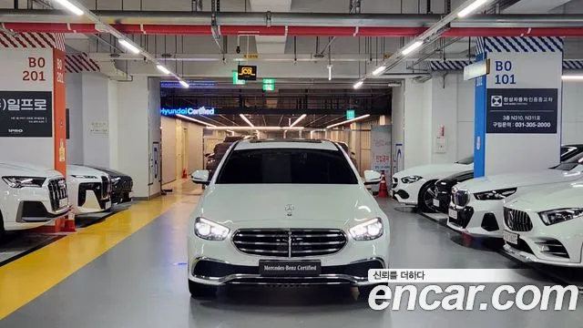 Mercedes-Benz E-Class — Фото автомобиля 2
