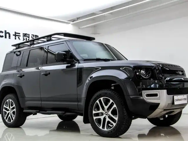 Land Rover Defender — Фото автомобиля 3