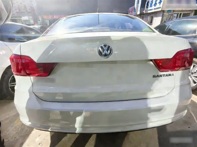 Volkswagen Santana — Фото автомобиля 10