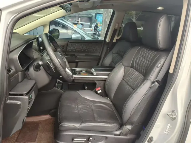 Honda Elysion — Фото автомобиля 7