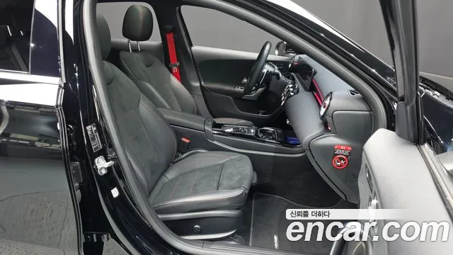 Mercedes-Benz A-Class W177 — Фото автомобиля 16