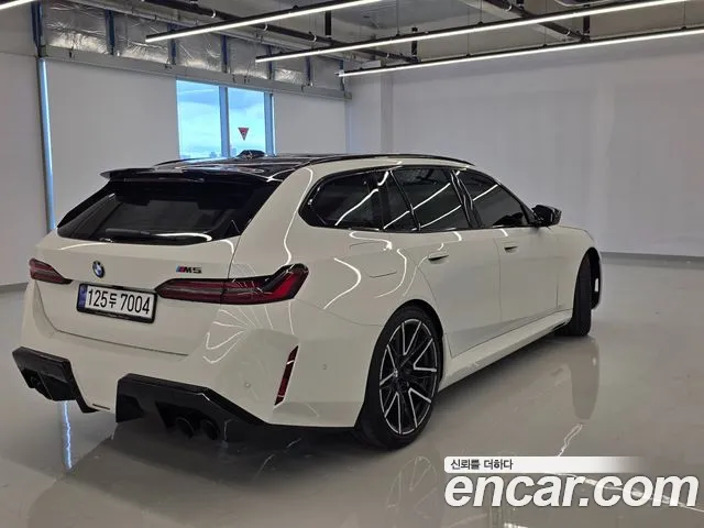 BMW M5 G90 — Фото автомобиля 5