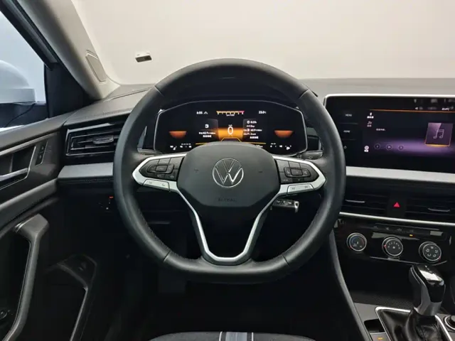 Volkswagen Sagitar — Фото автомобиля 11