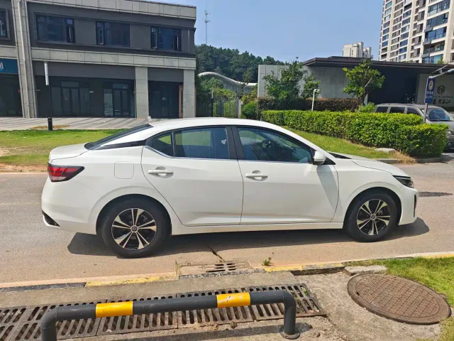 Nissan Sylphy — Фото автомобиля 8