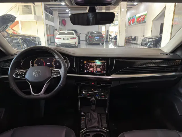 Volkswagen Passat — Фото автомобиля 6