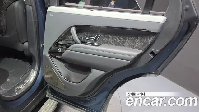 Land Rover Range Rover Sport — Фото автомобиля 21