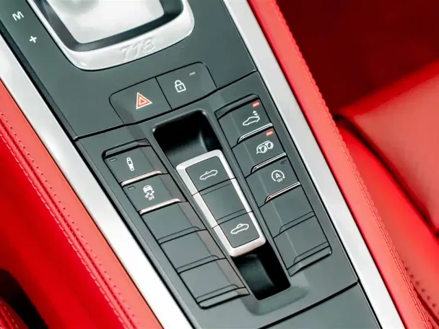 Porsche 718 — Фото автомобиля 14