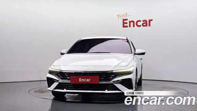 Hyundai AVANTE Новый Avante (CN7) — Фото автомобиля 2
