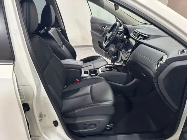 Nissan X-Trail — Фото автомобиля 9
