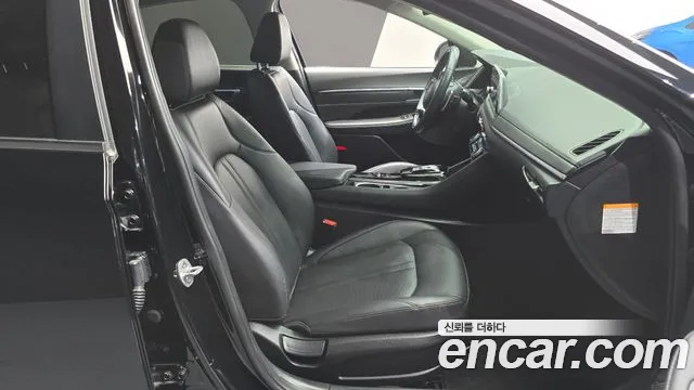 Hyundai Sonata — Фото автомобиля 10