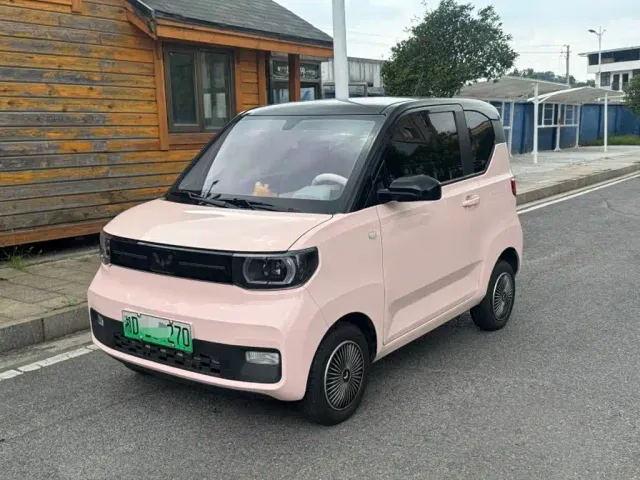 Фотография автомобиля — Wuling Hongguang Mini EV