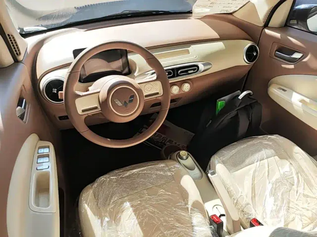 Wuling Hongguang Mini EV — Фото автомобиля 9