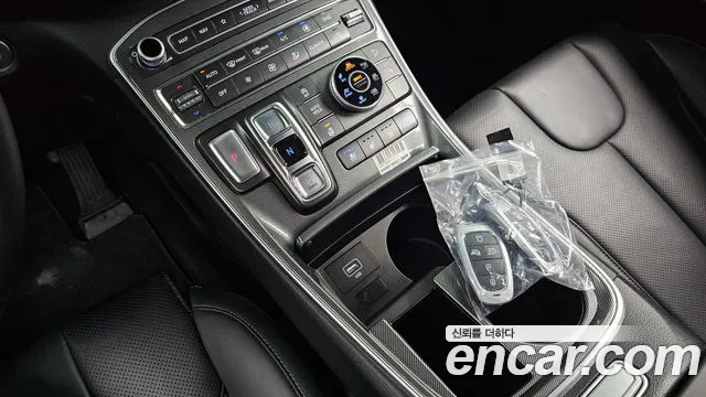 Hyundai Santafe Новый Santa Fe Дизель 2.2 4WD — Фото автомобиля 9