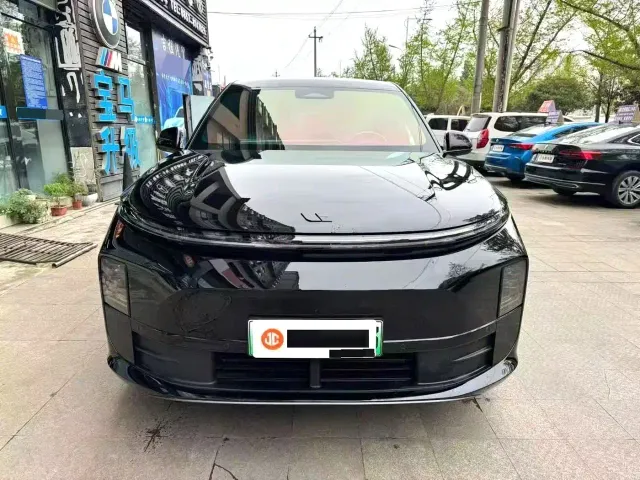 Li Auto L6 — Фото автомобиля 2