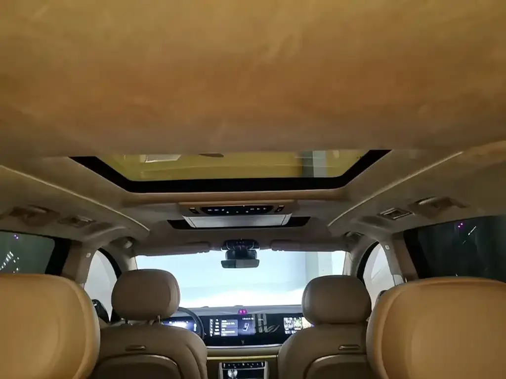 Voyah Auto Voyah Dreamer 2024 PHEV Extended Range Flagship Edition — Фото автомобиля 17