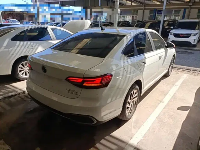 Volkswagen Lavida — Фото автомобиля 6