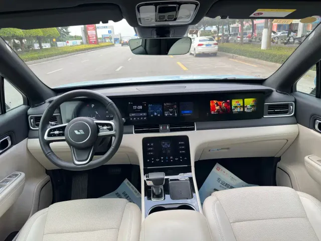 Li Auto ONE — Фото автомобиля 13