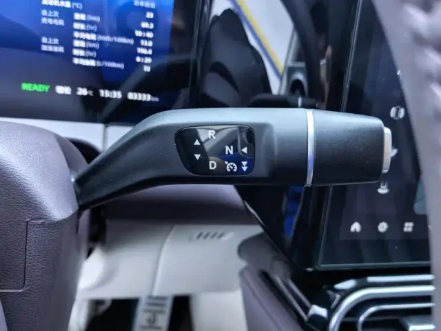 Leapmotor C11 — Фото автомобиля 16
