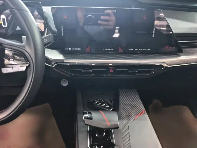 Changan Z6 — Фото автомобиля 6