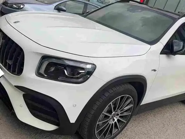 Mercedes-Benz GLB AMG — Фото автомобиля 3