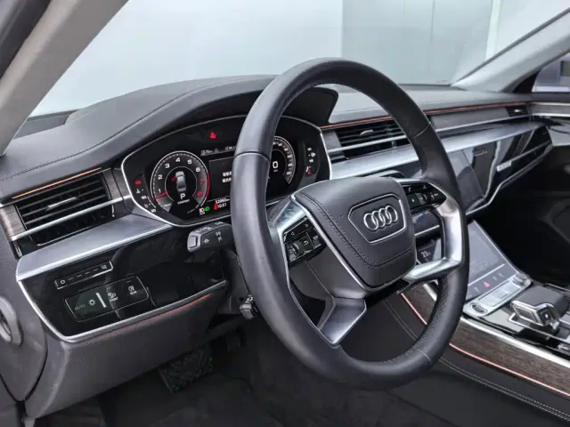 Audi A8 — Фото автомобиля 19