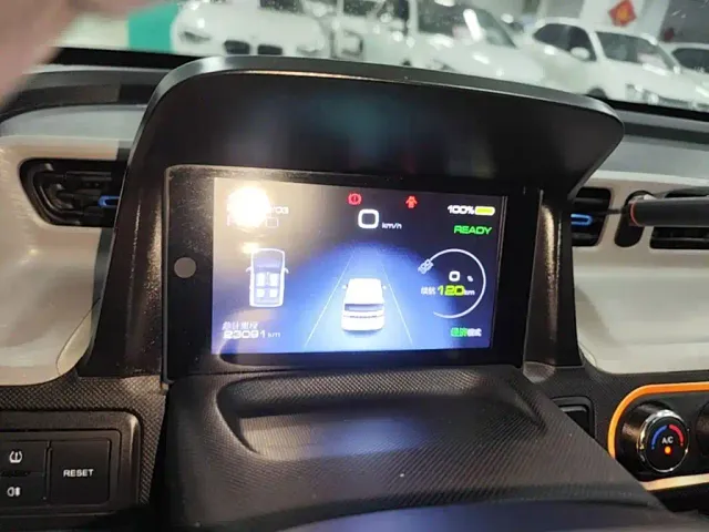 Wuling Hongguang Mini EV — Фото автомобиля 11