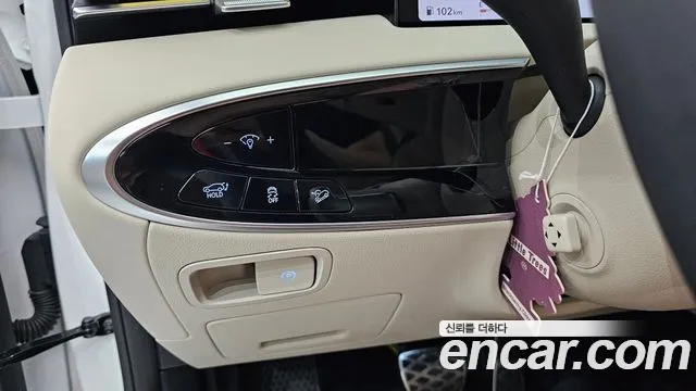 Genesis GV70 — Фото автомобиля 16
