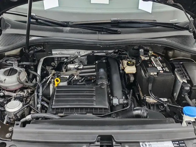 Volkswagen Tiguan L — Фото автомобиля 15