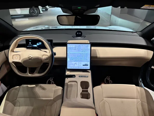 Nio ET5 Touring — Фото автомобиля 12
