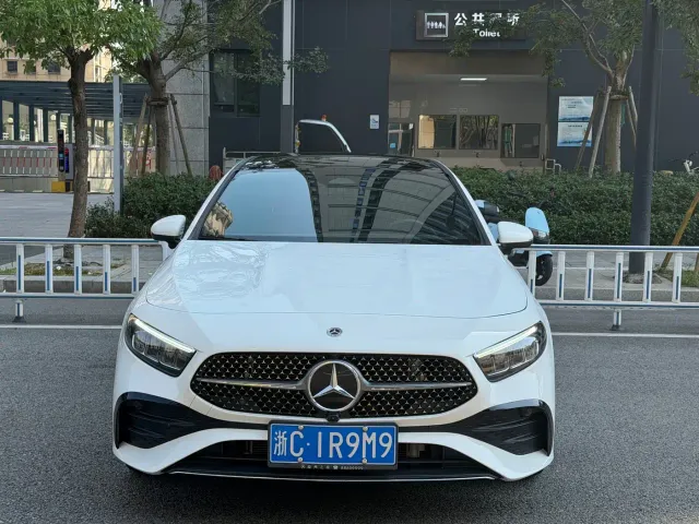 Mercedes-Benz A-Class — Фото автомобиля 2