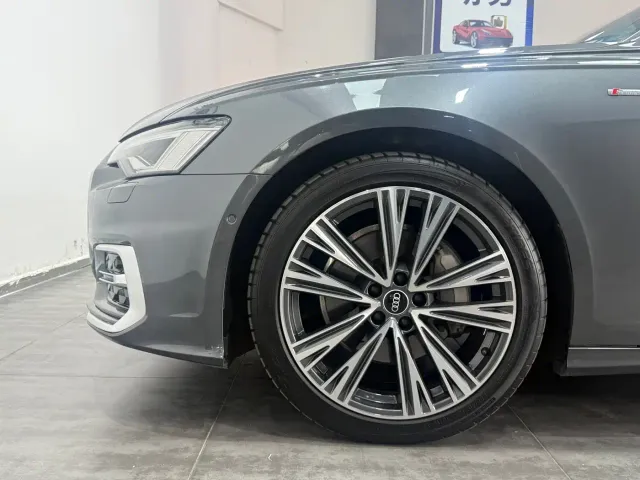 Audi A6L — Фото автомобиля 16