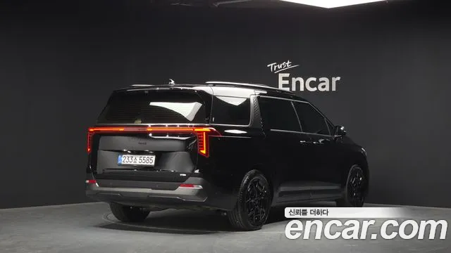 Kia Canival Новый Carnival 4 поколение Бензин 9 мест X Line — Фото автомобиля 2