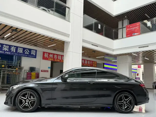 Mercedes-Benz C-Class — Фото автомобиля 5