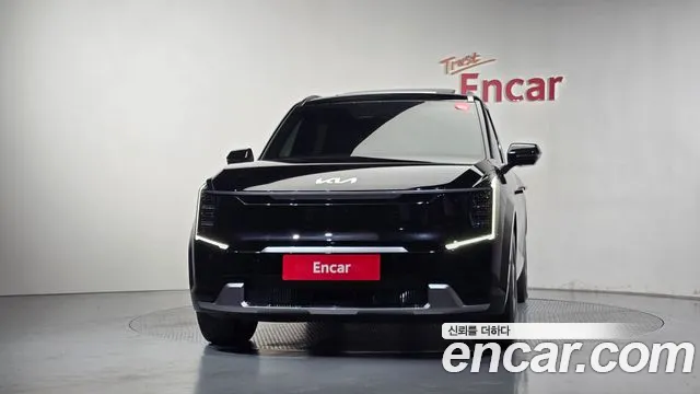 Kia EV9 — Фото автомобиля 3