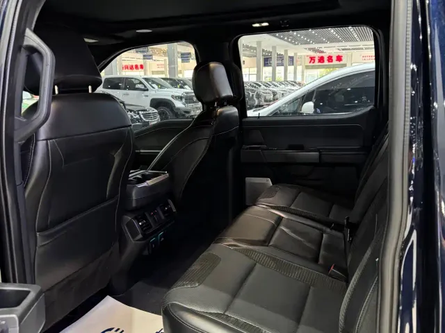 Ford F-150 Raptor — Фото автомобиля 5