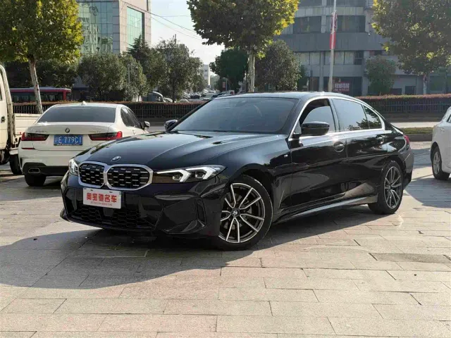 Фотография автомобиля — BMW 3 Series