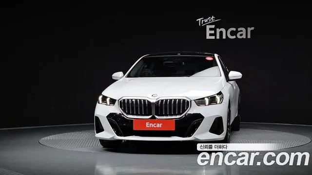 BMW 5-Series 5 серия (G60) 530i xDrive M Sport — Фото автомобиля 3