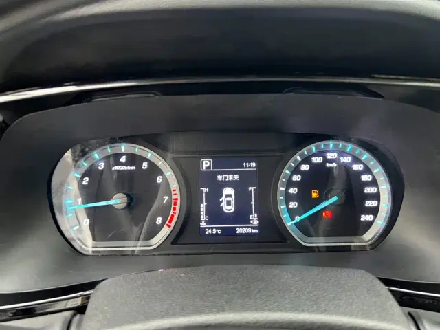 Changan X7 Plus — Фото автомобиля 10