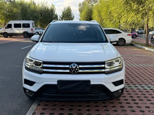 Volkswagen Tharu — Фото автомобиля 3