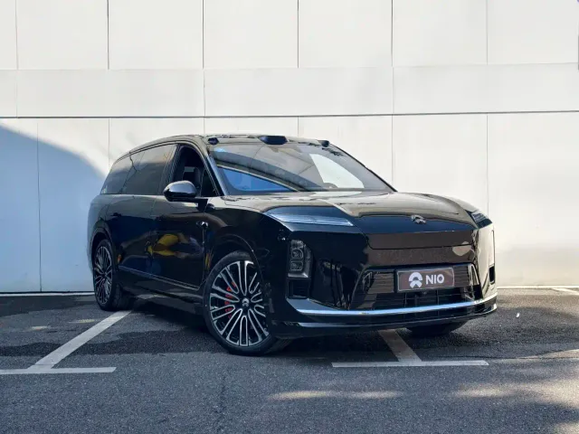 Nio ES8 — Фото автомобиля 3