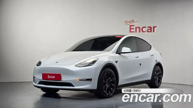 Фотография автомобиля — Tesla Model Y