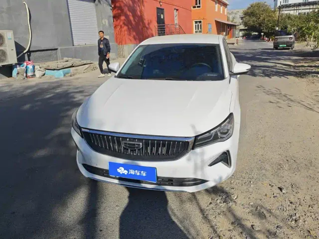 Geely Emgrand — Фото автомобиля 2