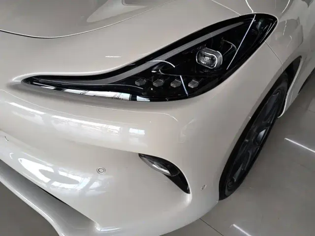 IM Motors LS6 — Фото автомобиля 23