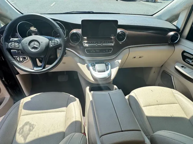 Mercedes-Benz V-Class — Фото автомобиля 8